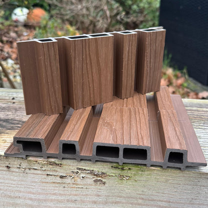 Samples Composiet Rabatdelen ࠰ Oneven verticaal ࠰ Dark Oak࠰