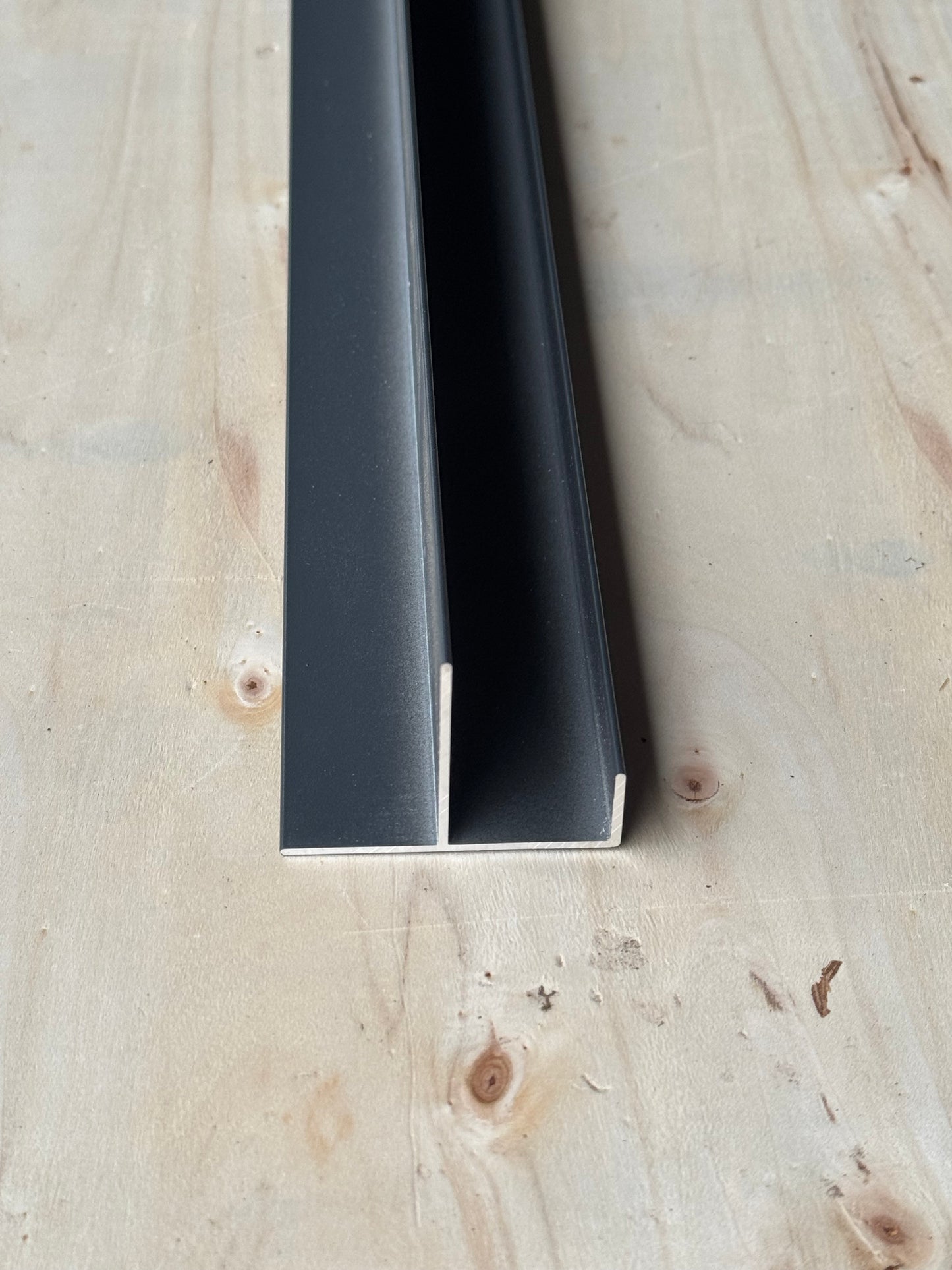 WLC25 corner profile dark grey - 290 cm