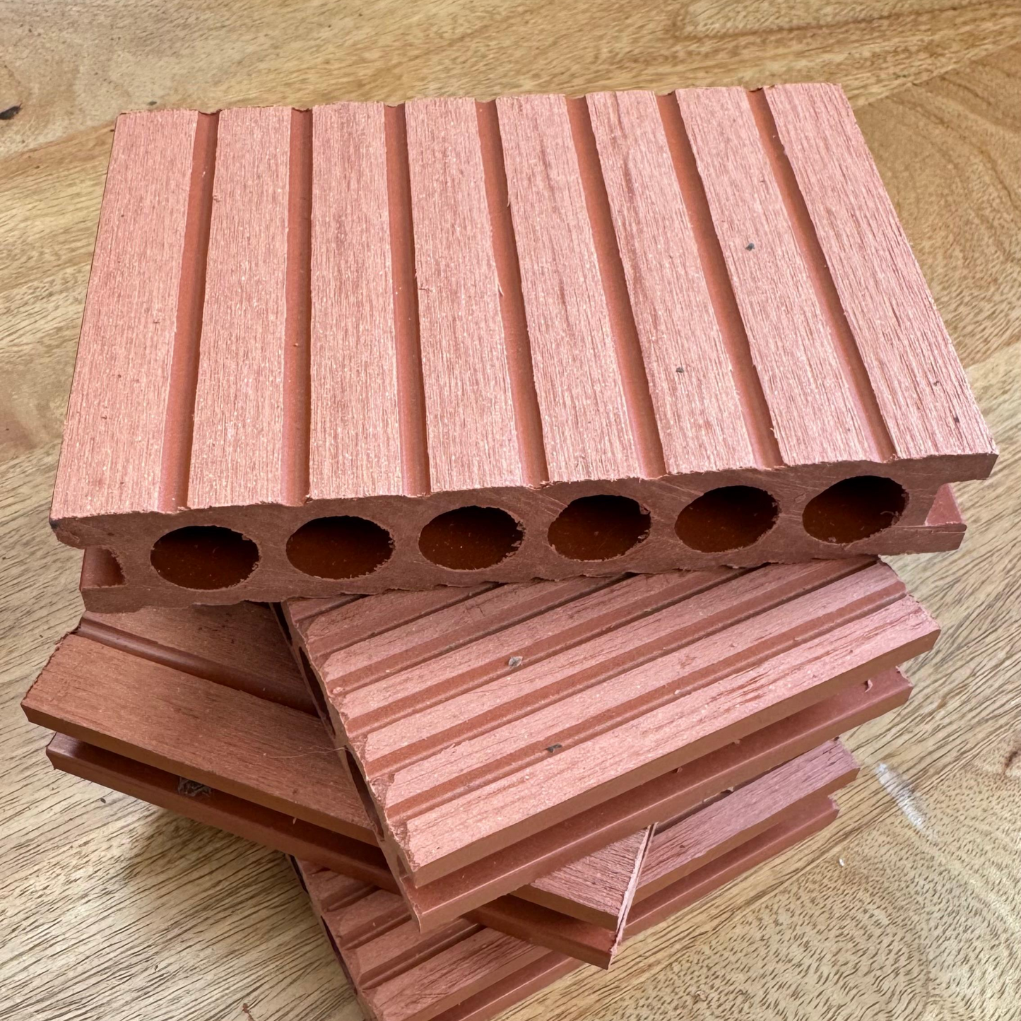 Samples Composiet Vlonderplanken I Rose Wood