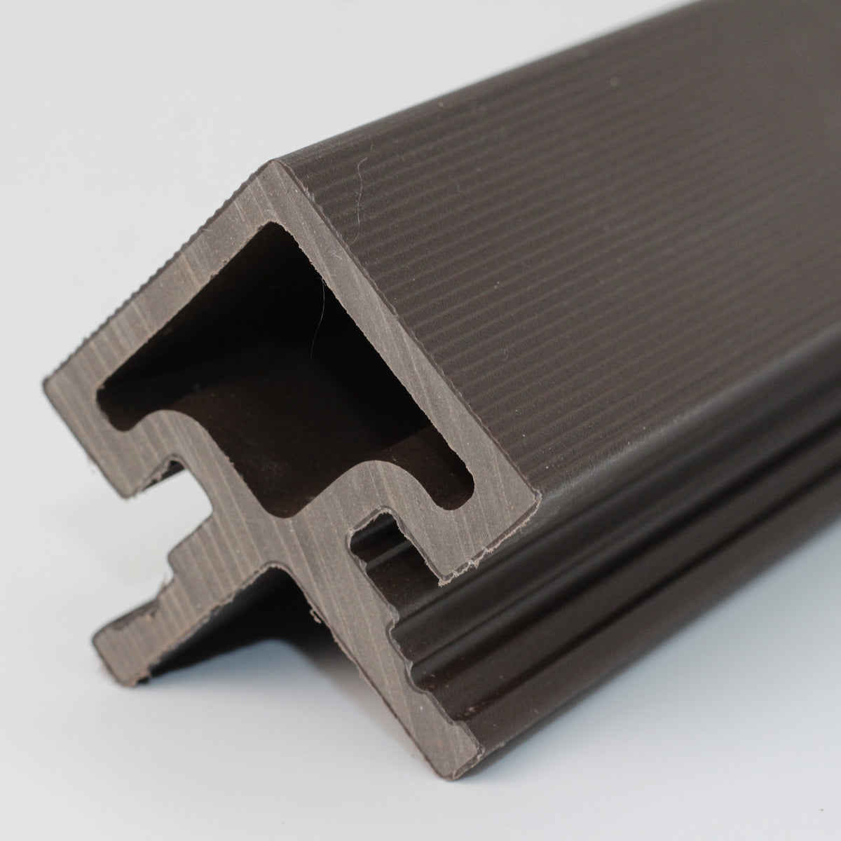 Walnut corner profile ∙ sharp angle ∙ 290 cm